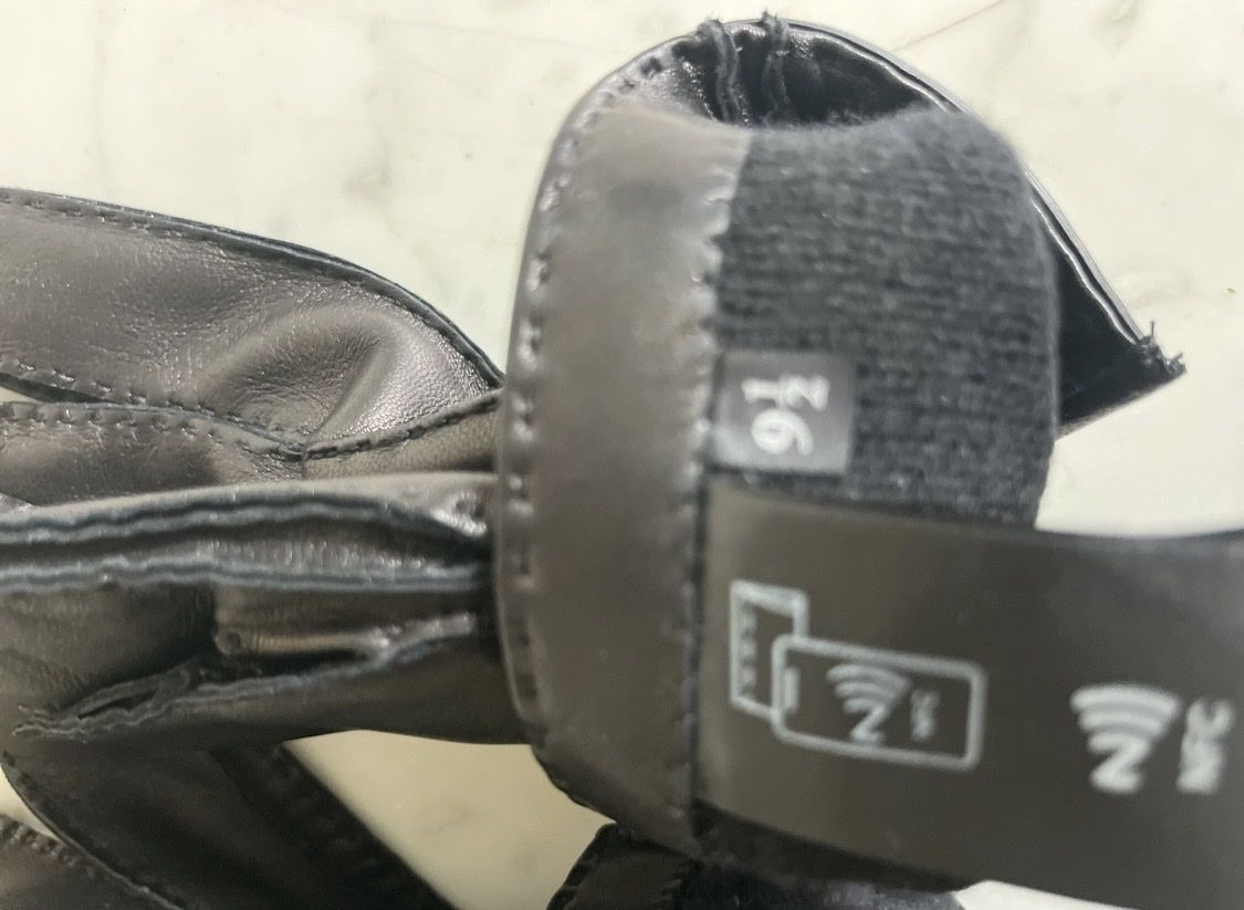 Prada Altri accessori da uomo: NEU Prada Handschuhe, 9,5, schwarz, NP 880 CHF – Nuovo (secondo la descrizione) da Zollikon venduto da Mia_Zollikon 5