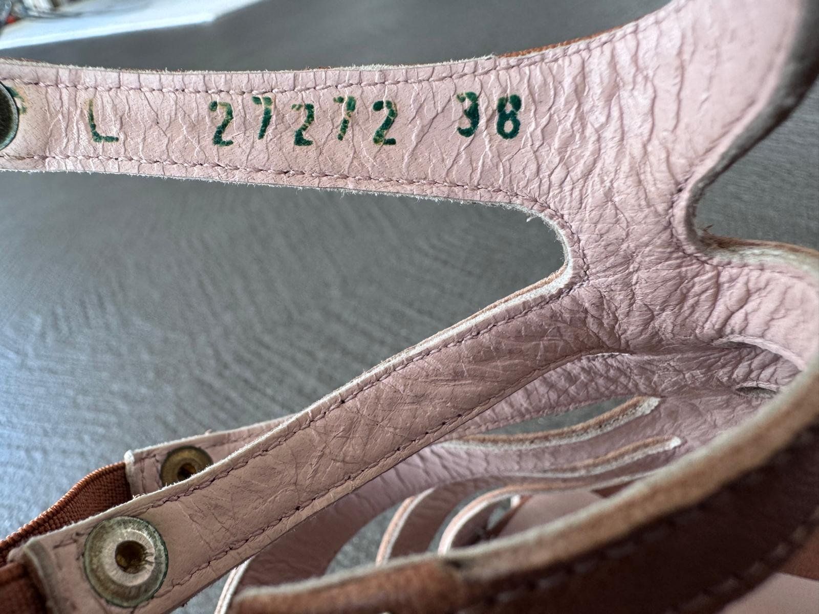 Stuart Weitzman Scarpe da donna: Stiefel Weitzman High-Heel-Sandalette Gr38 – Usato da Zürich venduto da Rymira 2