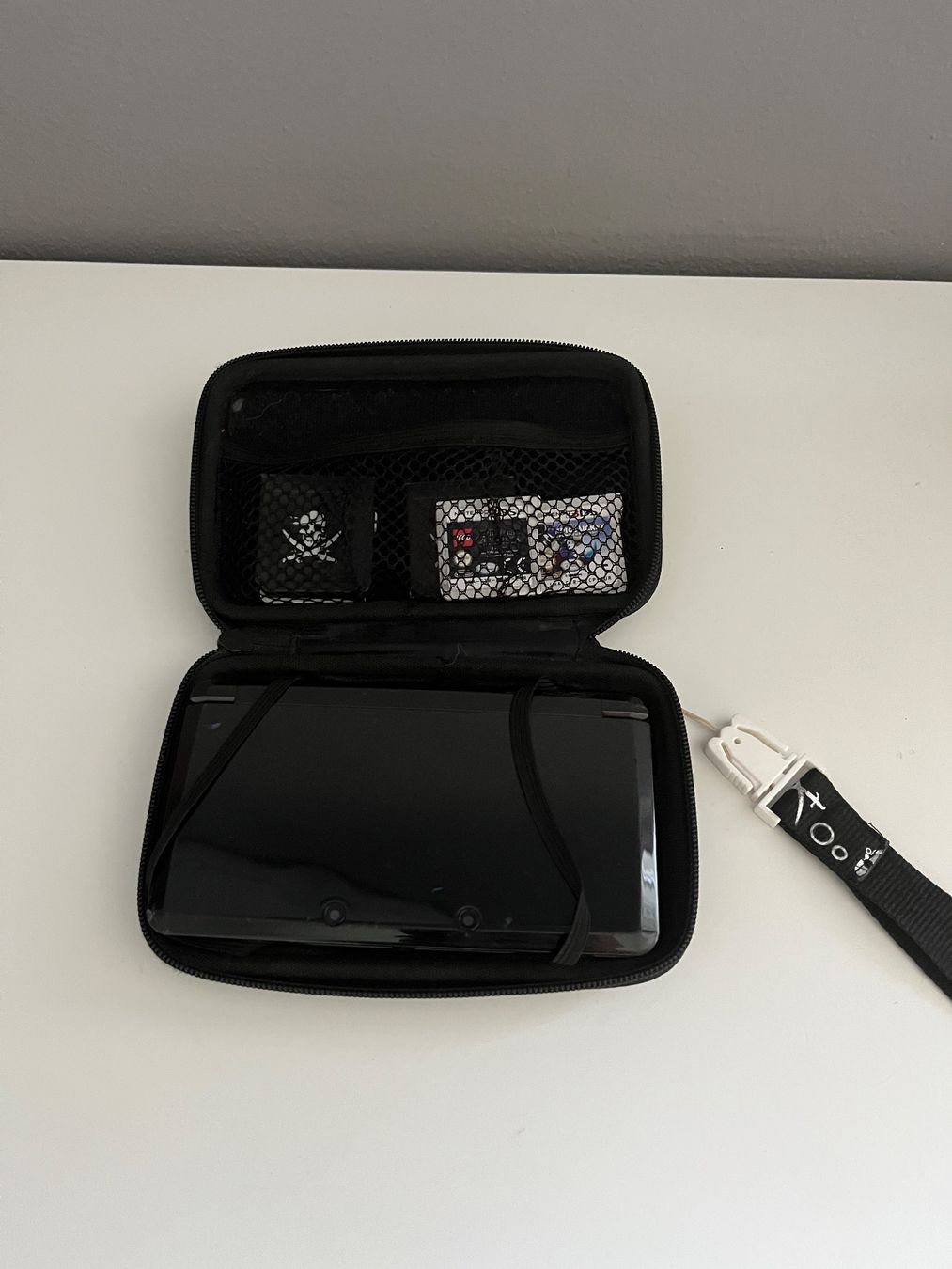 Nintendo Console: Nintendo 3DS mit 8 Spielen – Usato da Ottoberg venduto da yvonne.graenacher 5