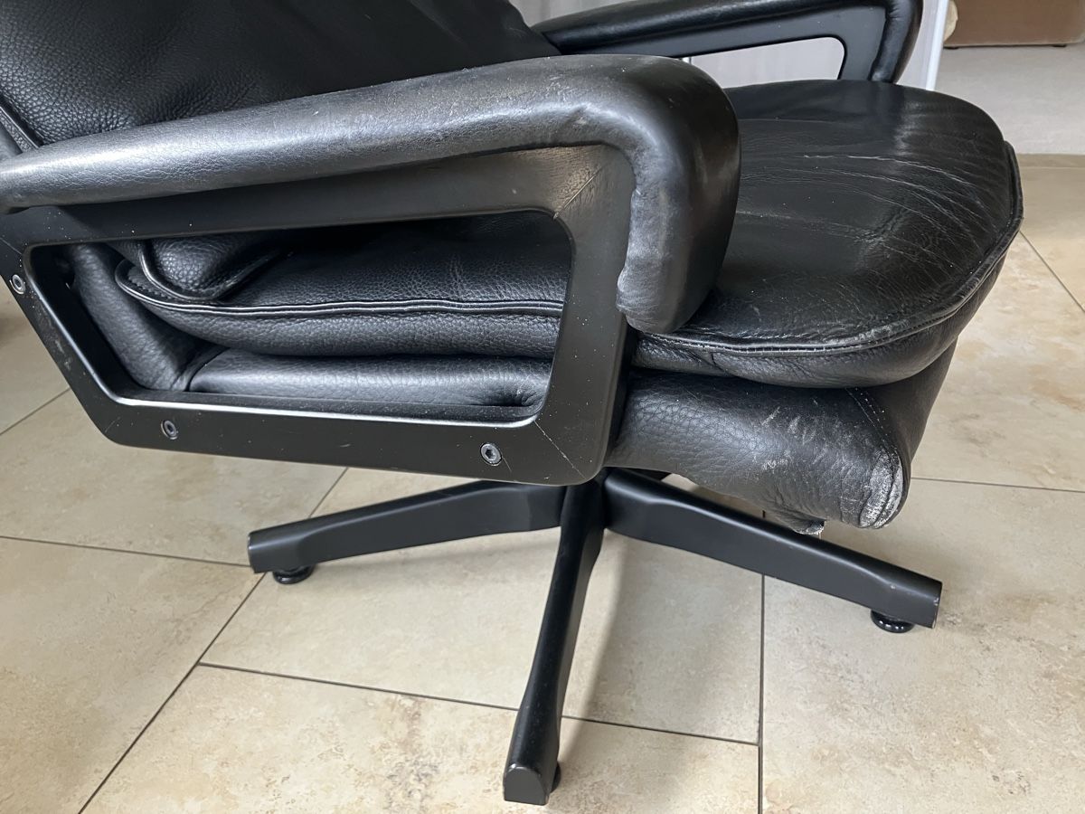 Strässle Poltrone: Strässle Collection Lesesessel Leder schwarz – Usato da Walchwil venduto da ale_h2c5 1