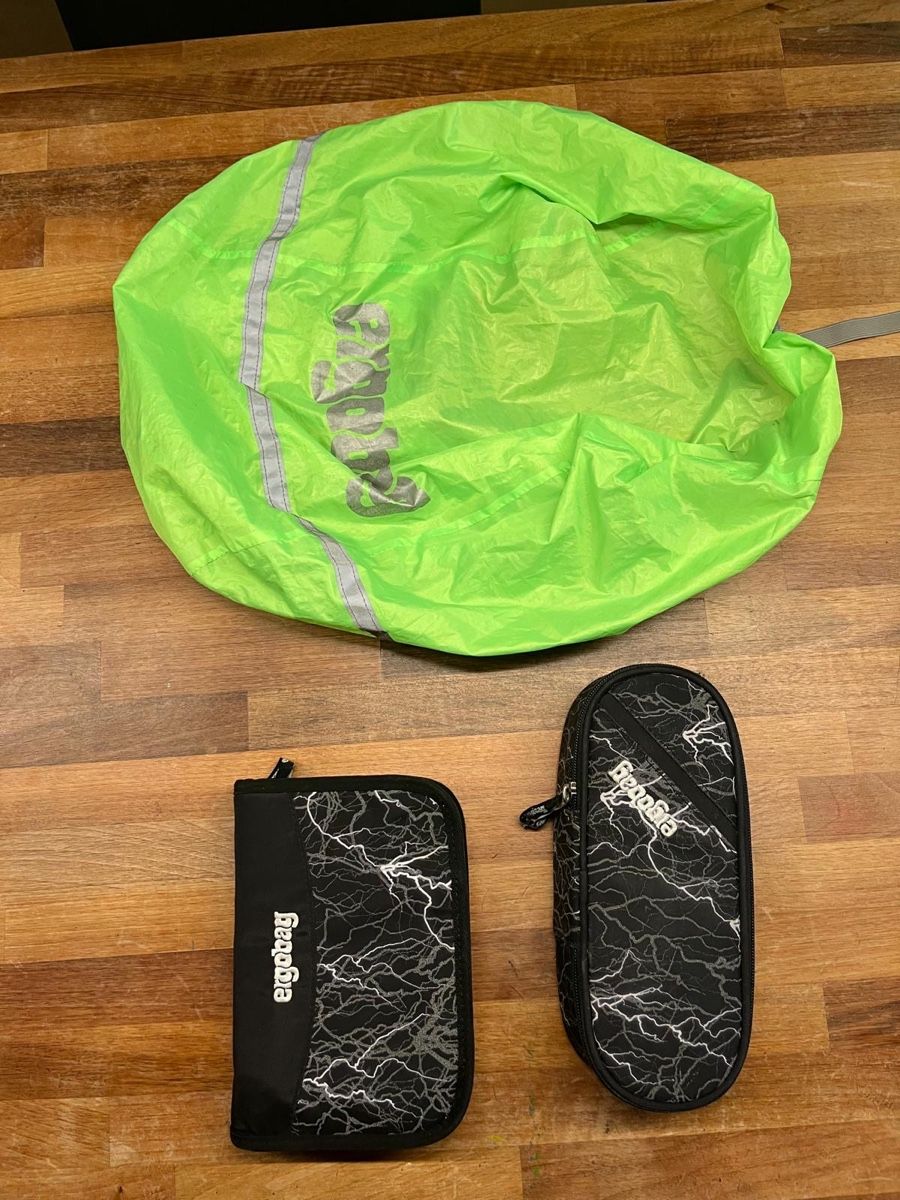 Ergobag Borse & Zaini: Ergobag Set Schulrucksack, Thek, schwarz Blitzmuste – Usato da Dettighofen venduto da chulipi 5