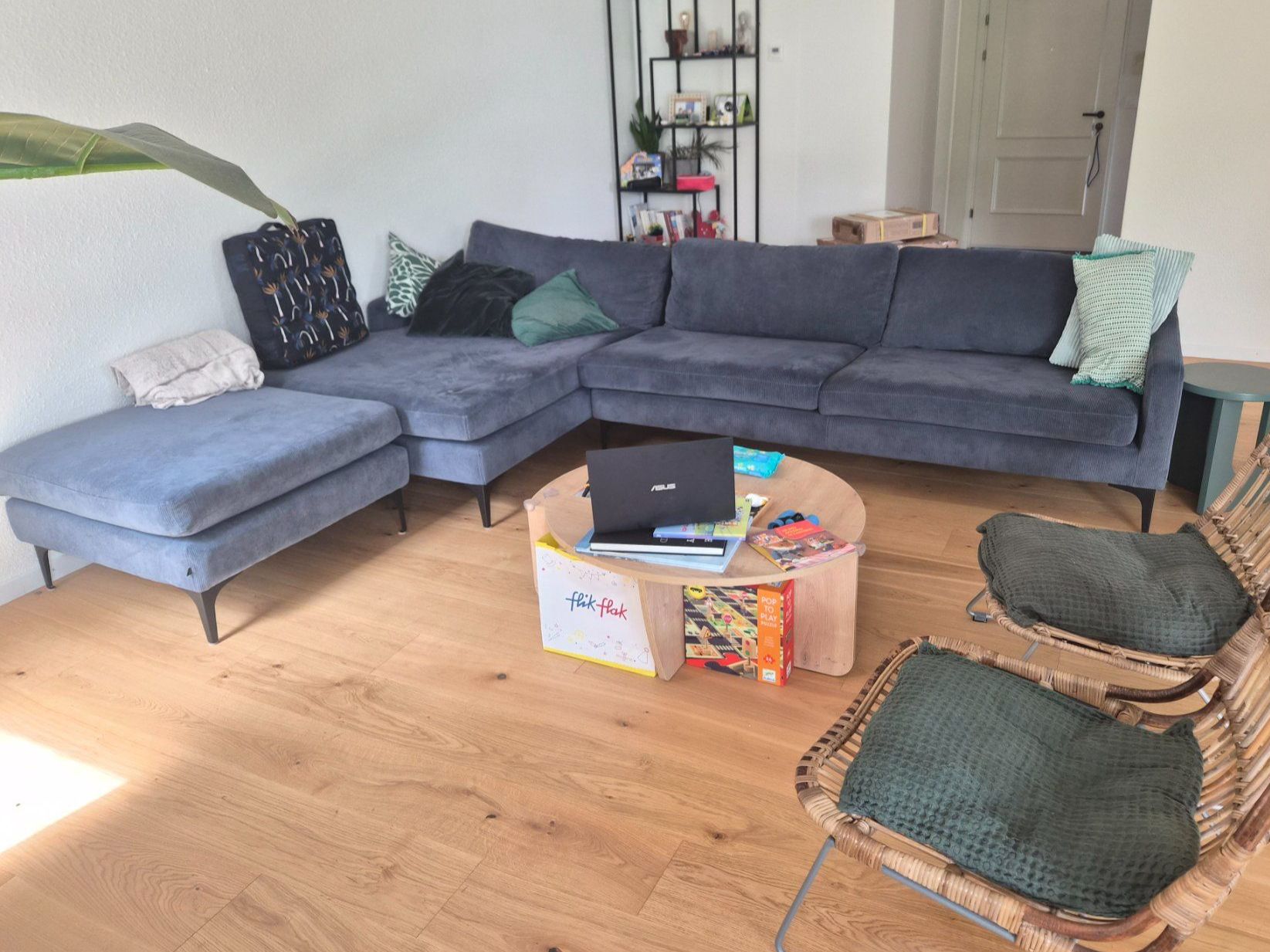 Sofacompany Sofas: Blue Corner Sofa-with footrest from Sofacompany-great condit – D'occasion à Maur par Sofi___