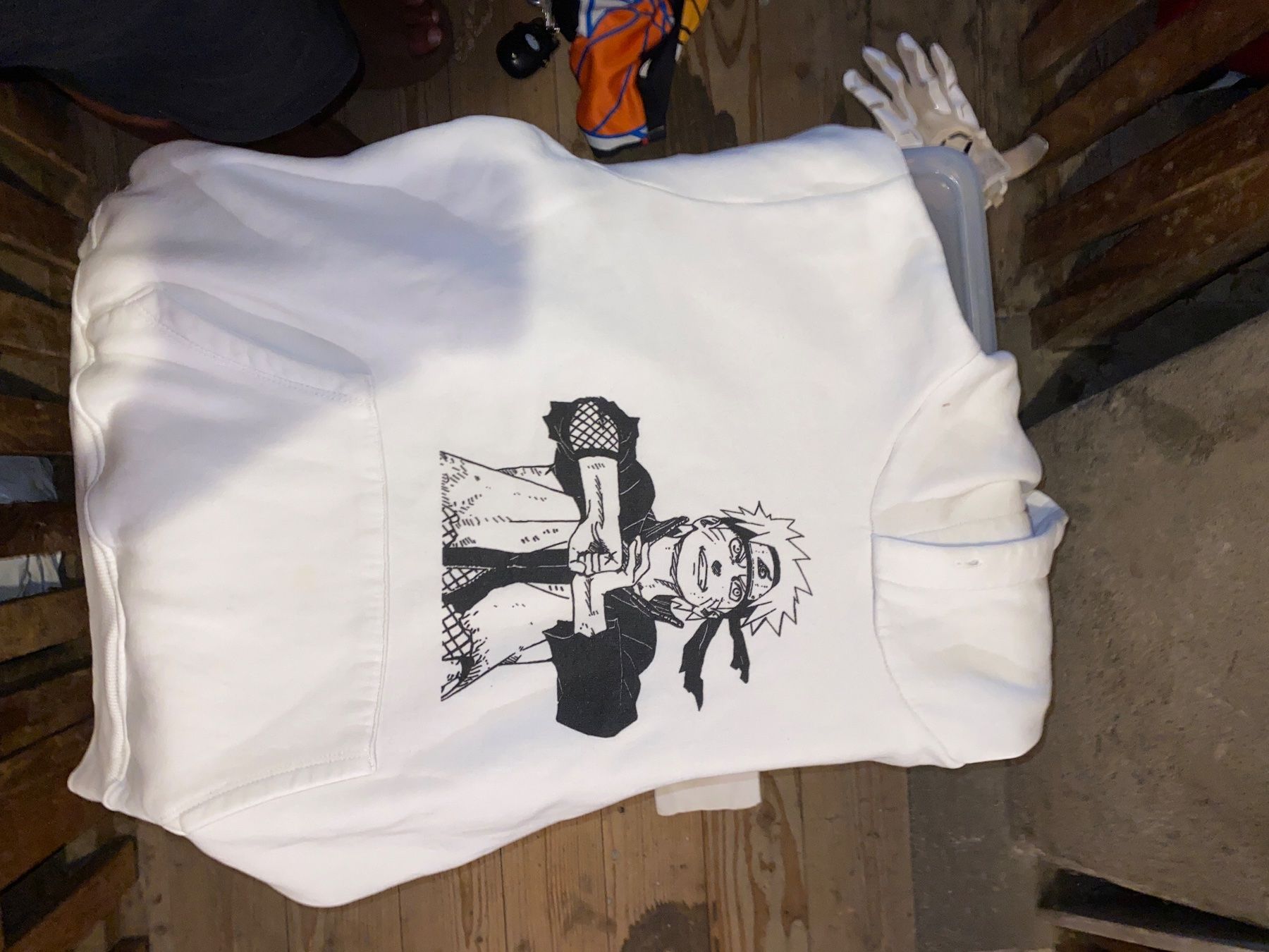 Pulls & Sweat-shirts: Naruto pulli weis – D'occasion à Luzern par Liam.01