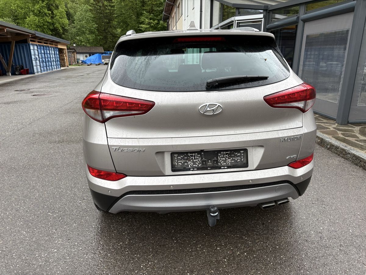 Hyundai Automobili: Hyundai Tucson crdi 4x4 – Usato da ATTALENS venduto da Nicogran0 9