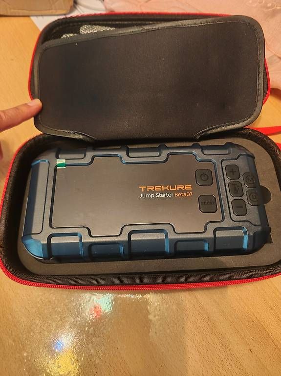 Chargements: TREKURE Starthilfe Powerbank mit Luftkompressor 160PSI 6500A – Neuf avec emballage d'origine à Baar par AudiRS32024