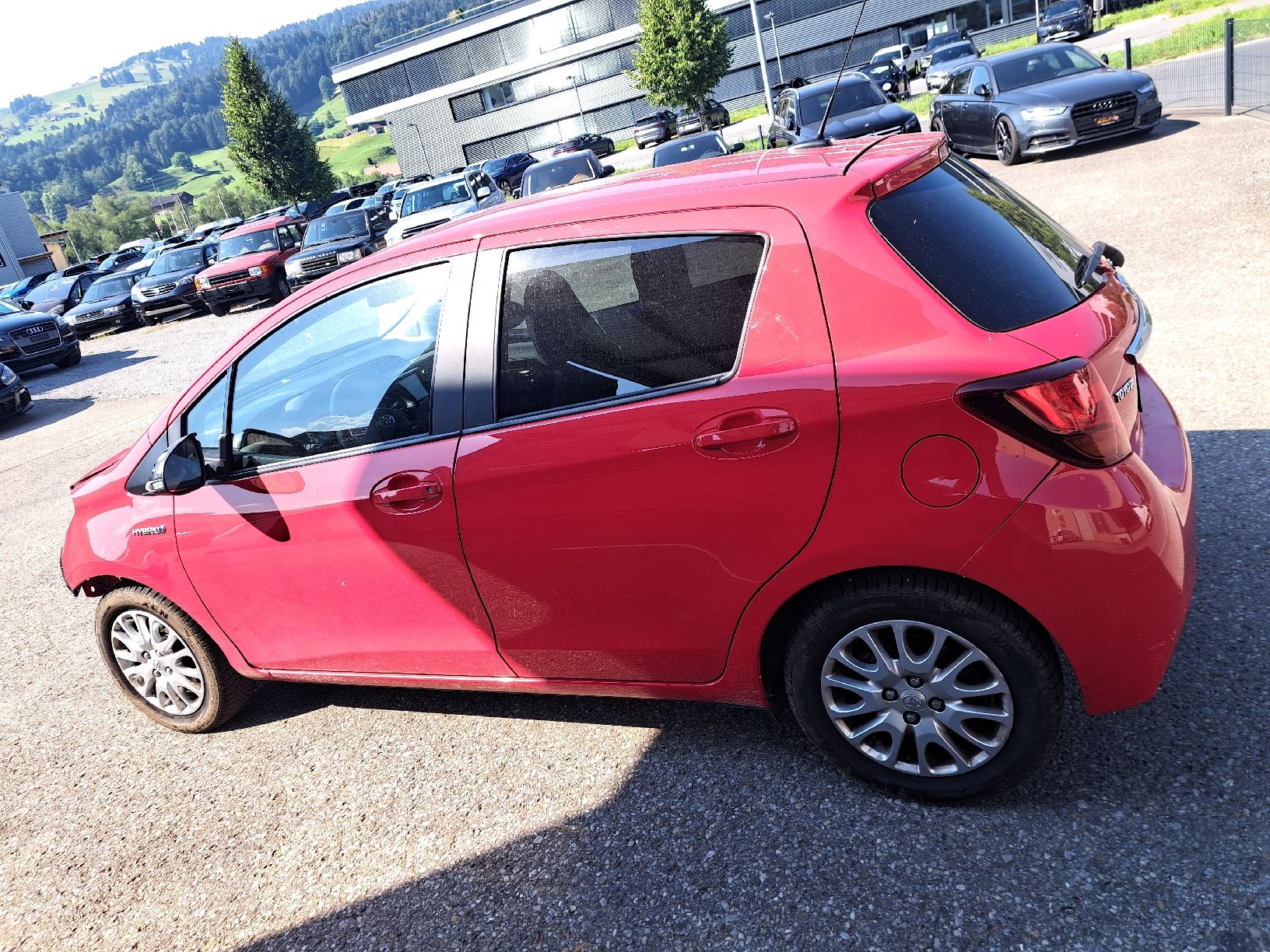 Toyota Automobili: toyota yaris hibrid – Difettoso da Wattwil venduto da wattwil1992 3