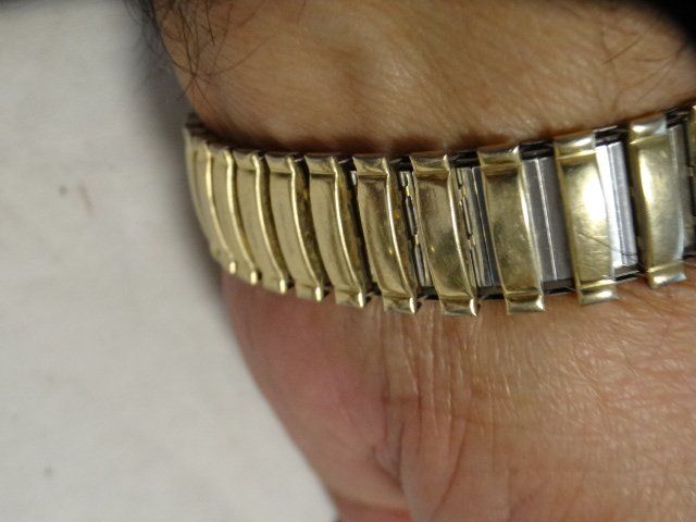 Swatch Montres: S.WATCH  HEREN UHR.QUARTZ.SWISS MADE.LÄÜFT – D'occasion à zürich par ahmad01 1