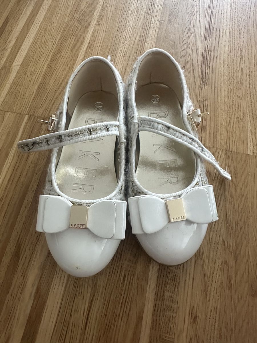 Scarpe per ragazze: Ted Baker Mädchen Ballerina Gr.26.5 – Nuovo (secondo la descrizione) da Flüelen venduto da Lulu2204