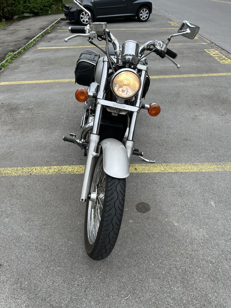 Honda Cruisers: HONDA Shadow in Top-Zustand – D'occasion à Kaltbrunn par Mr.Gold 1