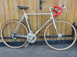 PEUGEOT VINTAGE- Rennrad. Neu Überholt. Fahrbereit.