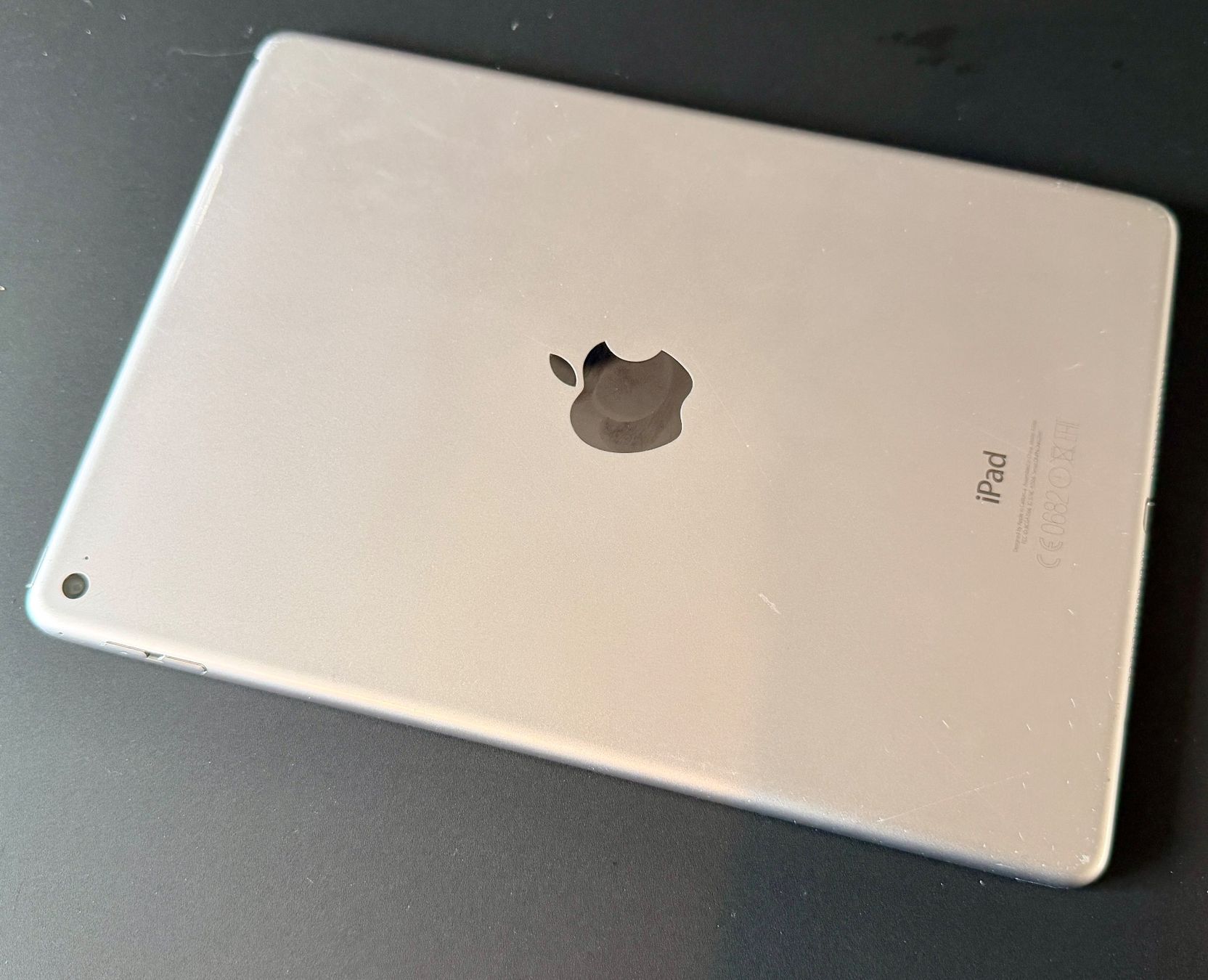 Apple Tablet PC: iPaad Air 2 – Gebraucht aus Zürich von volapyk 1