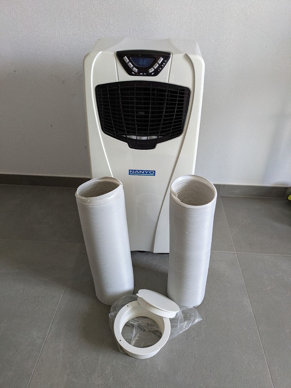 Nanyo Condizionatori: Climatisateur Mobile Nanyo 25A – Usato da Les Breuleux venduto da echappatte