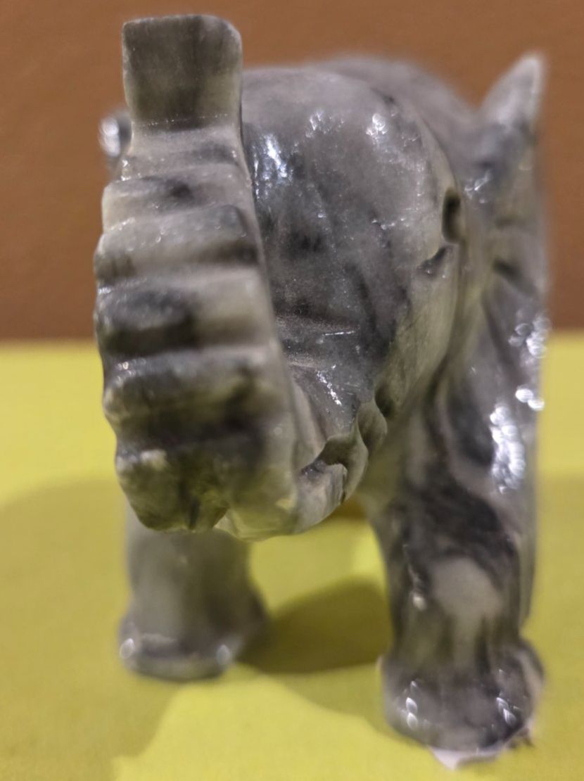 Sculture & Statue: Elefant aus Marmor 7cm – Nuovo (secondo la descrizione) da Roggliswil venduto da Mabelco 2