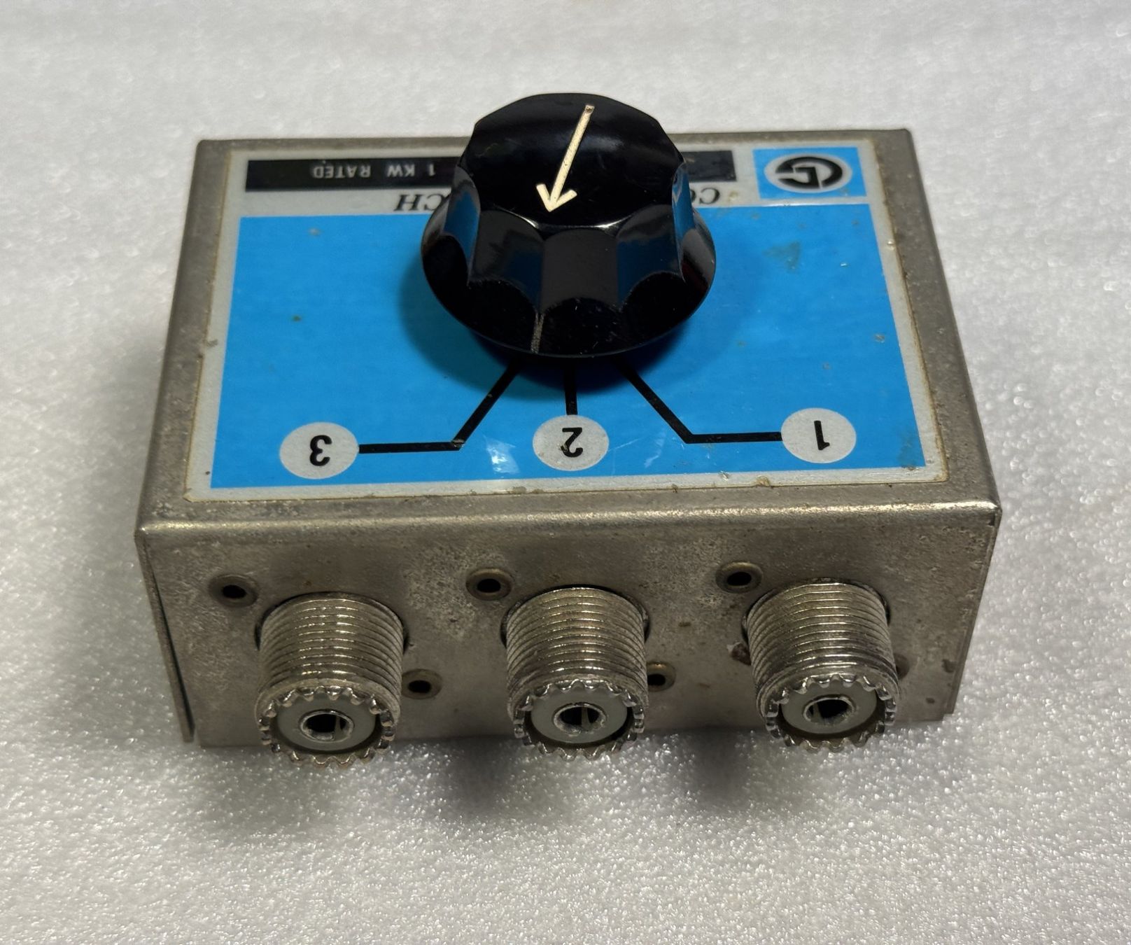 Technique de radiocom: Antennenumschalter – D'occasion à Ins par funkflieger 1