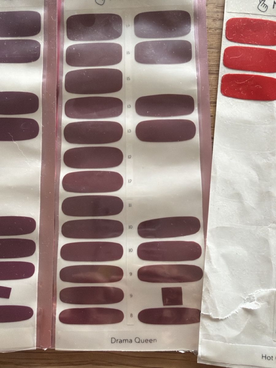 Maniko Smalto per unghie: Maniko Nagelfolien Set, 4 Farben – Usato da Ostermundigen venduto da Chrissy06 2