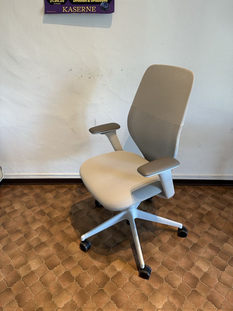 Sedie a rotelle: Vitra ACX Mesh – Usato da Basel venduto da jak_2bn9