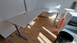 ECHO Schreibtisch höhenverstellbar L Form