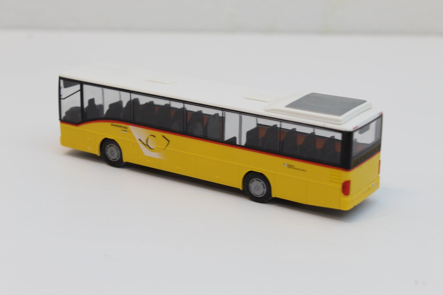Rietze Modellautos: Rietze 63245 Mercedes Integro Postauto "Chur" – Gebraucht aus Arlesheim von intrain.ch 2