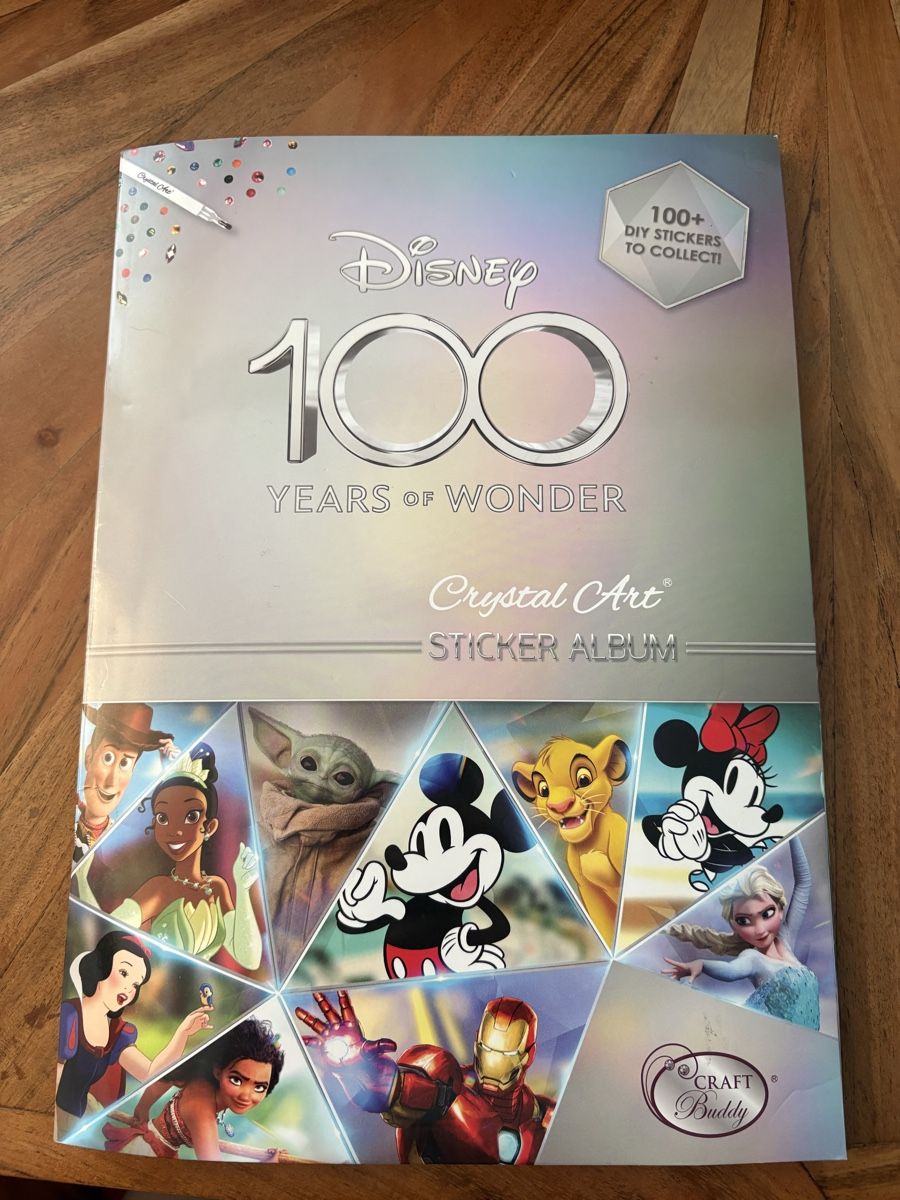Disney Sammelbilder & Trading cards: Disney 100 Crystal Art Sticker - Elsa – Neu und originalverpackt aus Volketswil von Alexa_Rahel 1