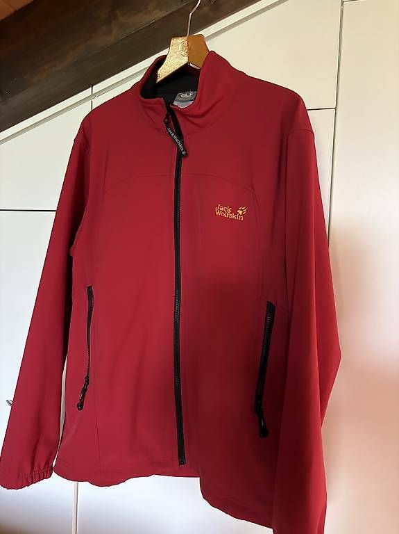 Jacken: Jack Wolfskin  – Gebraucht aus Schüpfheim von pepper03