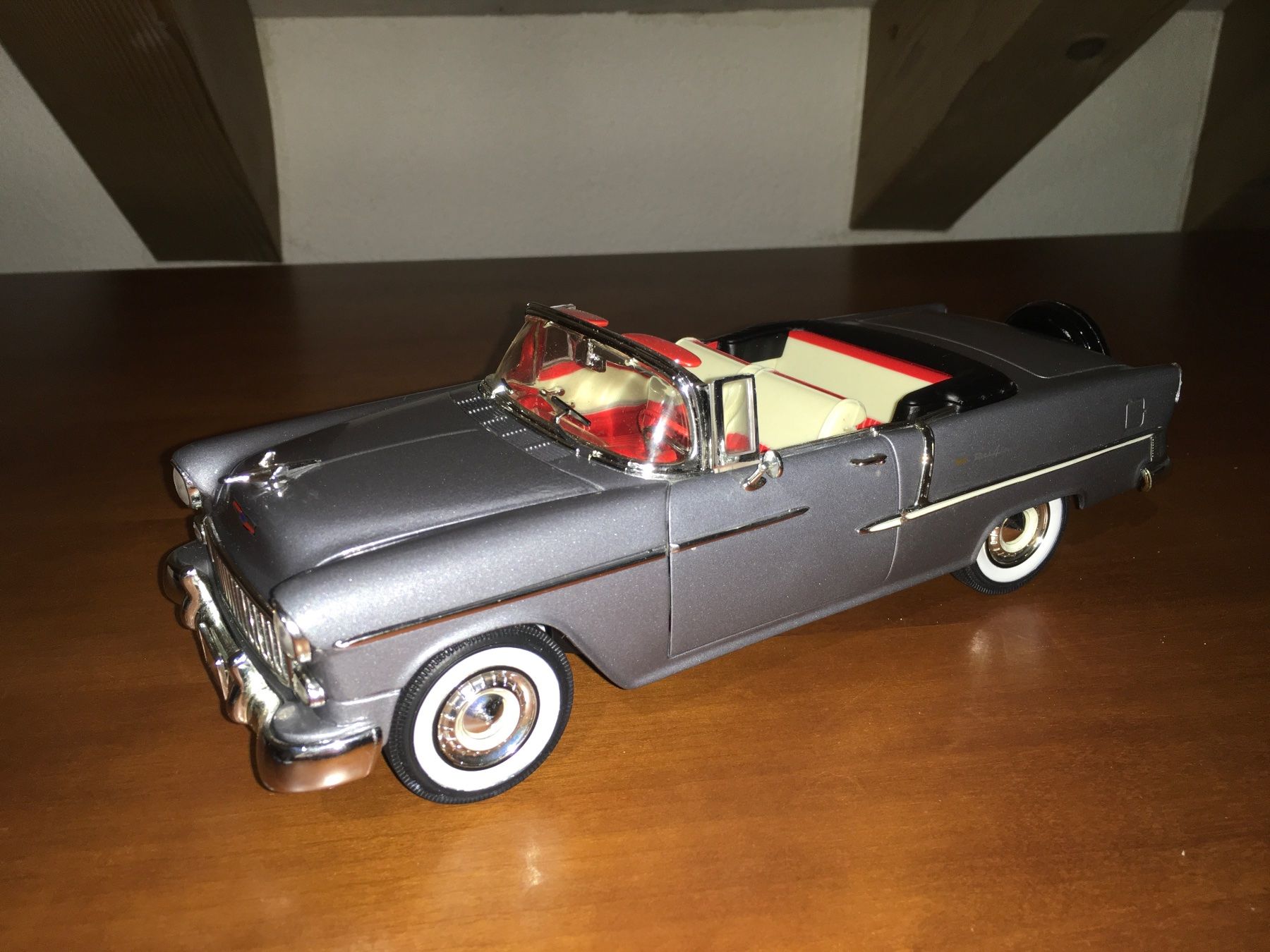 Chevrolet Modellini d'auto: 1955 Chevrolet Bel Air 1/18 – Usato da Wohlen AG venduto da PrivatSammlung