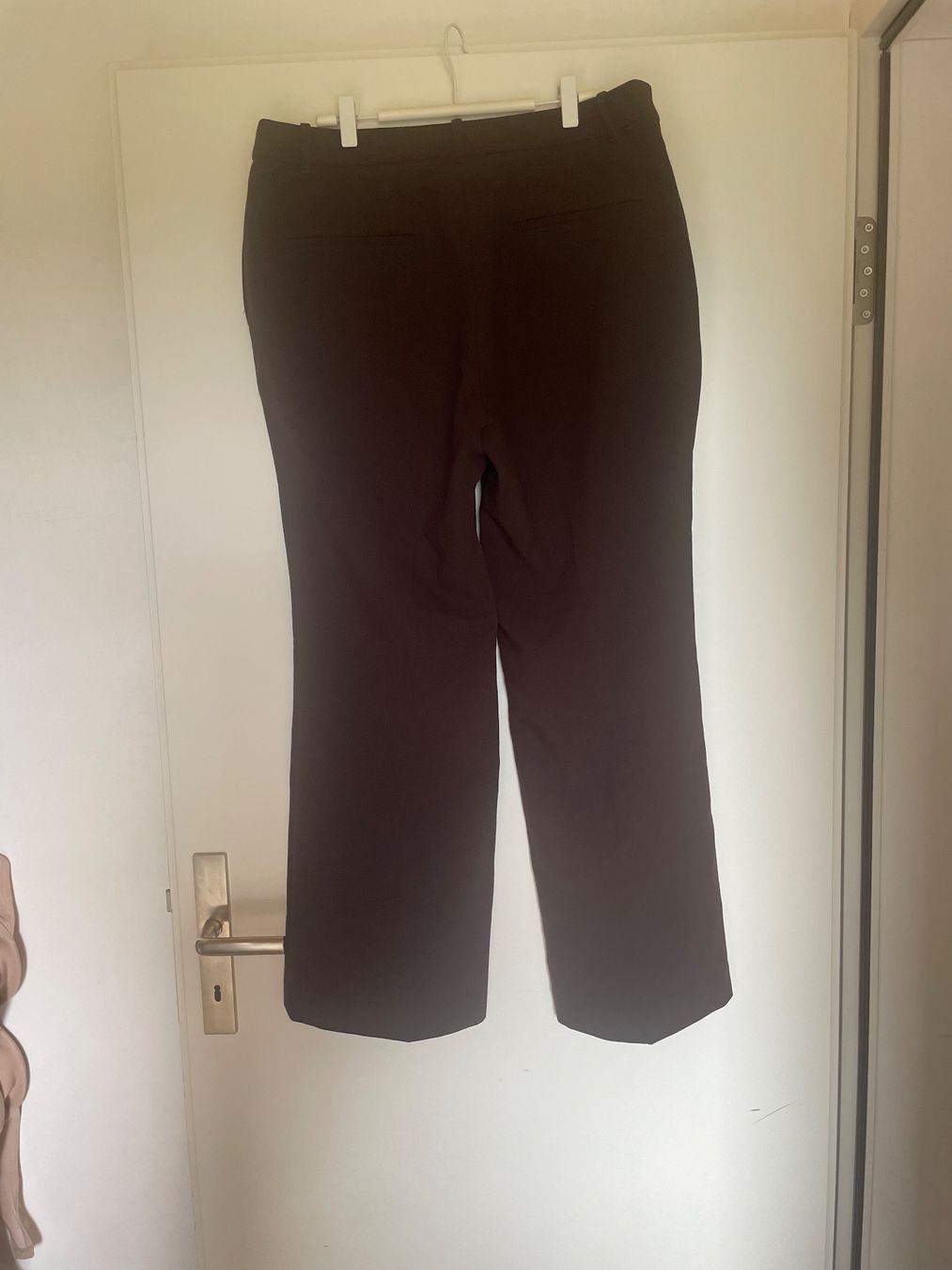 Uniqlo Pantaloni: Hose Uniqlo braun Neuwertig – Nuovo (secondo la descrizione) da Schüpfheim venduto da Nussbaum_4 1