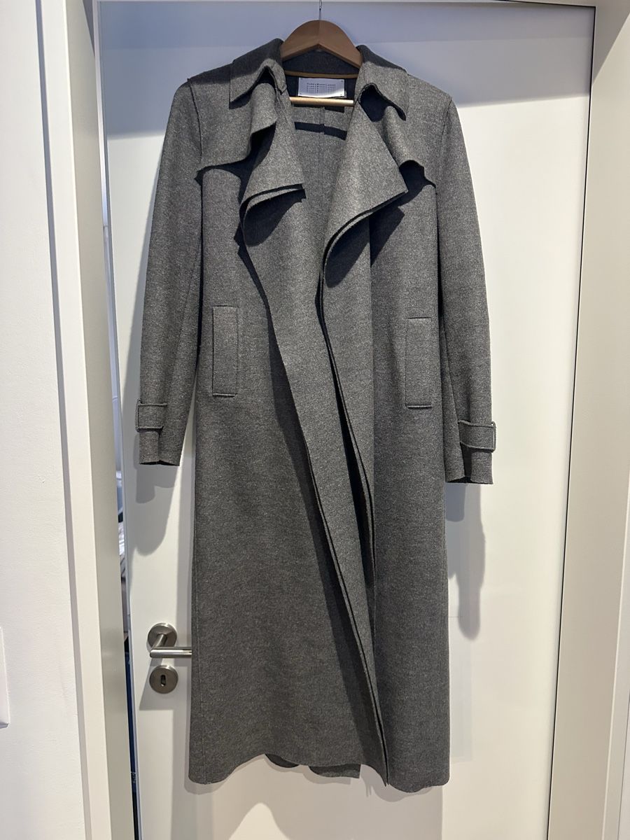 Harris Wharf London Cappotti: Harris Wharf London grey wool coat IT44 – Usato da St. Niklausen LU venduto da lau_259n 3