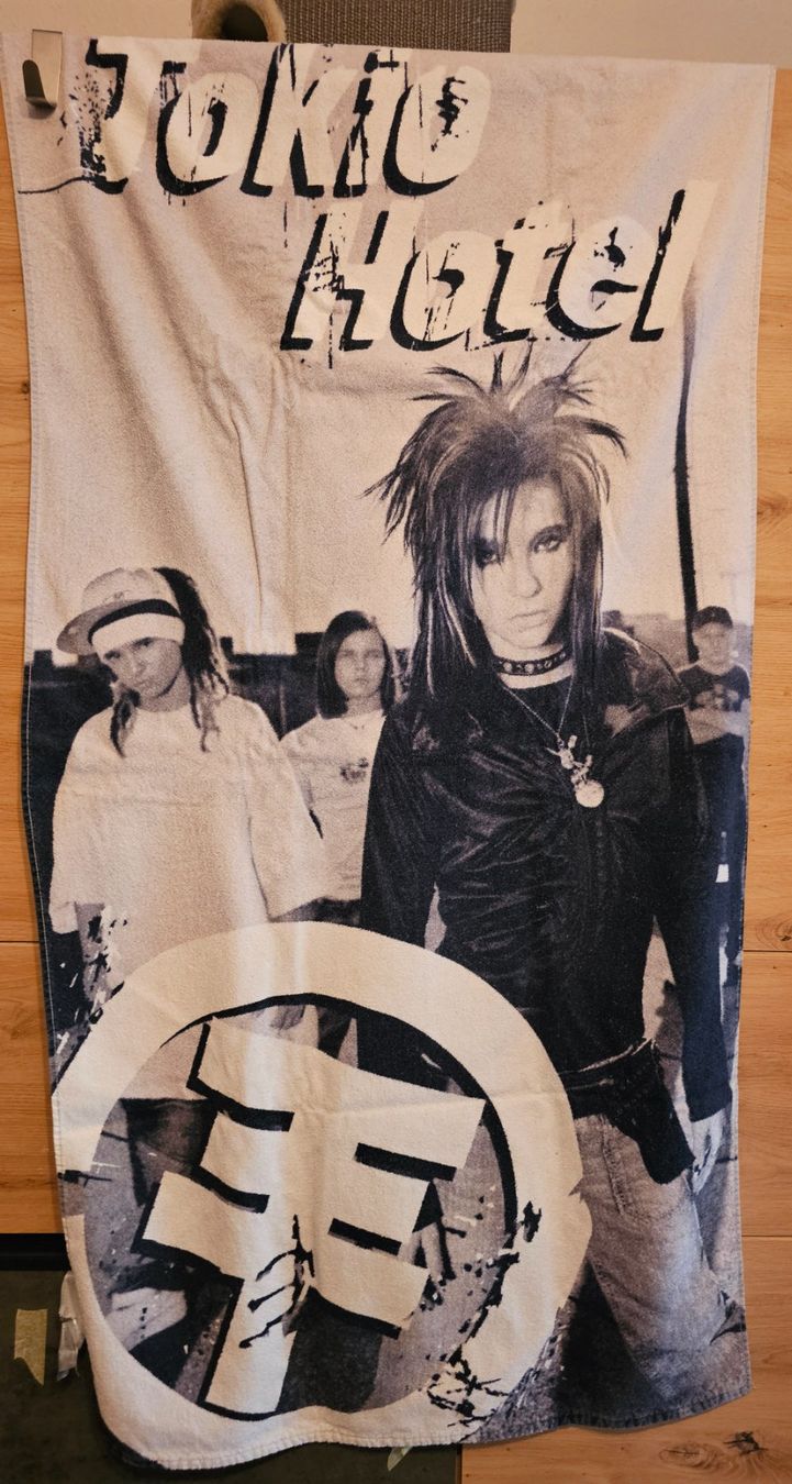 Tovaglioli: Serviettes Tokio Hotel lot de 2 – Usato da Genève venduto da CheyenneKiwi 1