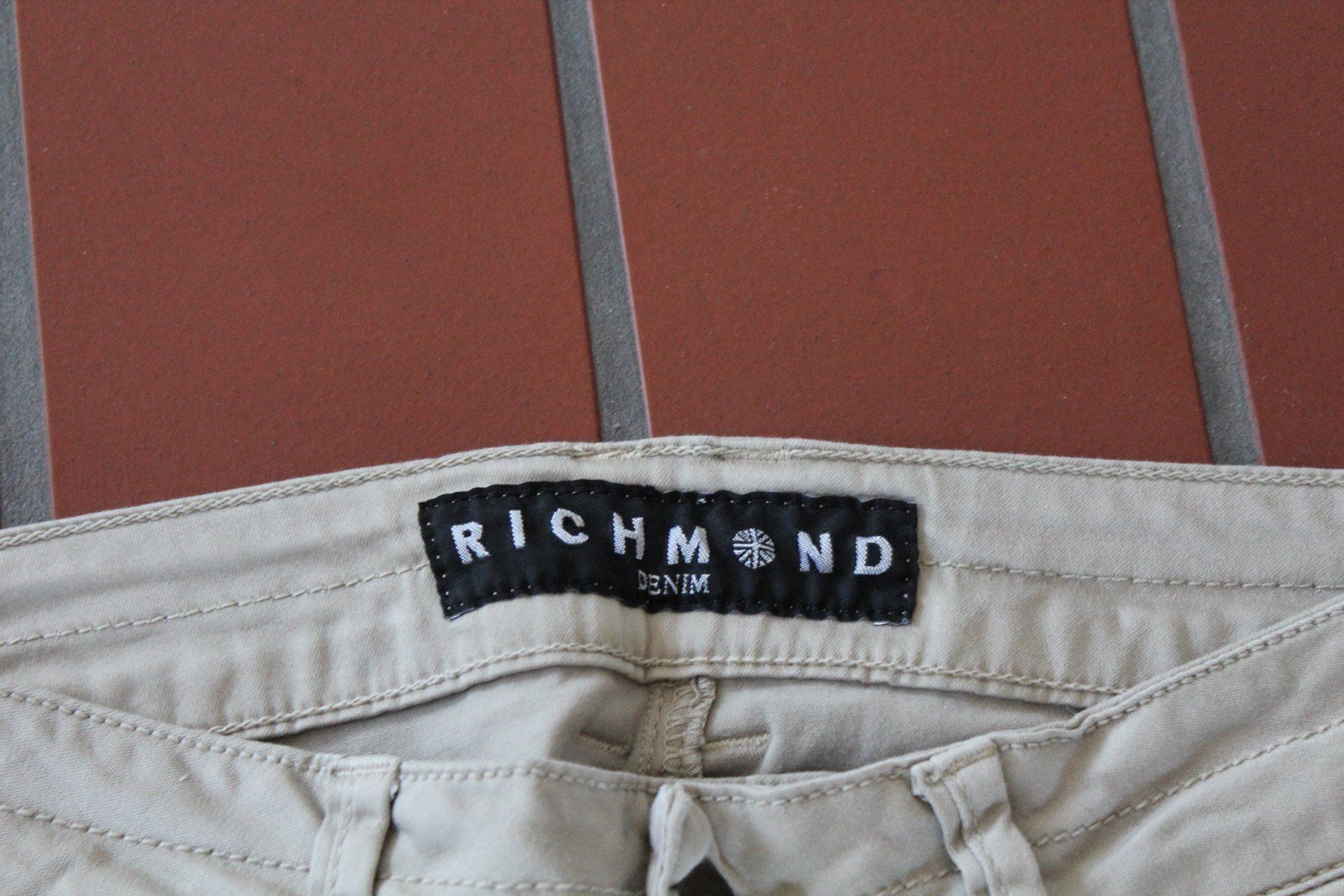 Jeans: Richmond Jeans Gr.26 – D'occasion à zürich par kira.jj 3