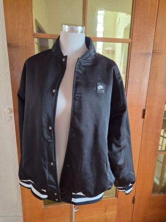 Nike Air Jacke, Schwarz, Grösse M, Top Zustand für den Fr...