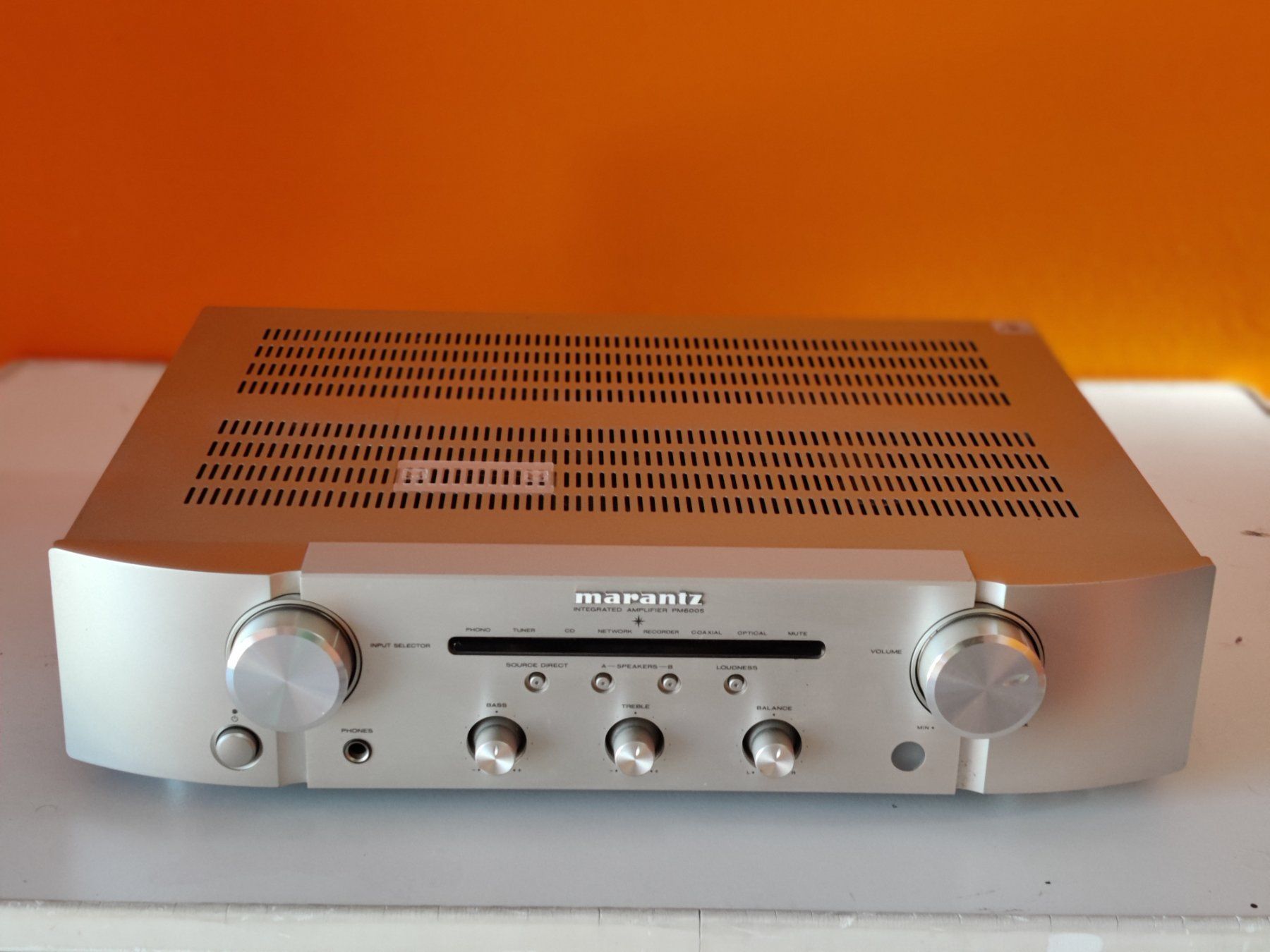 Marantz Amplificatori: MARANTZ PM 6005 Pure Series Integrated Amplifier – Usato da Viganello venduto da XTECHSTOREX 1