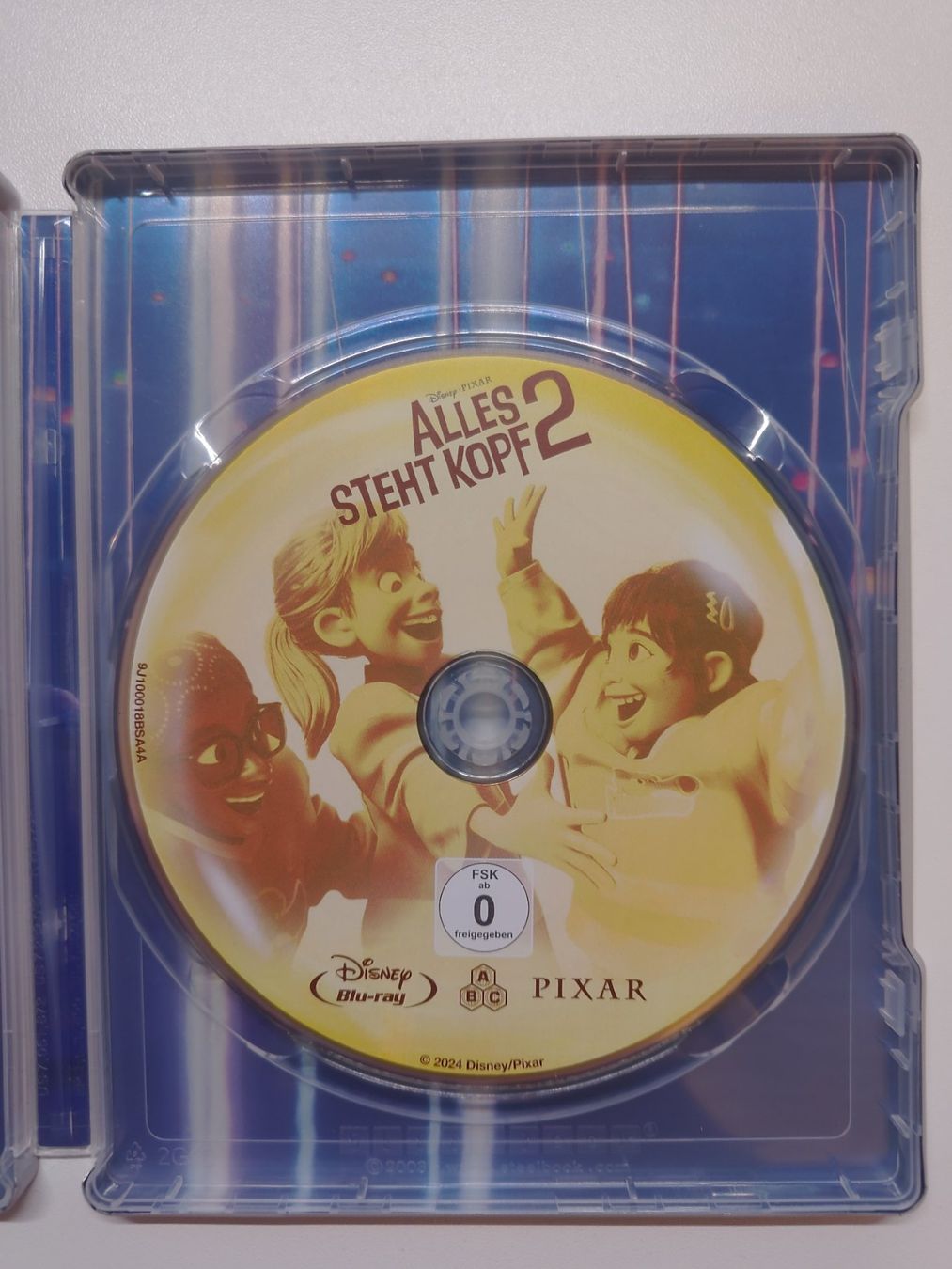Alle DVDs: Alles steht Kopf 2 - Steelbook Edition – Gebraucht aus Liestal von Kratzilla 1