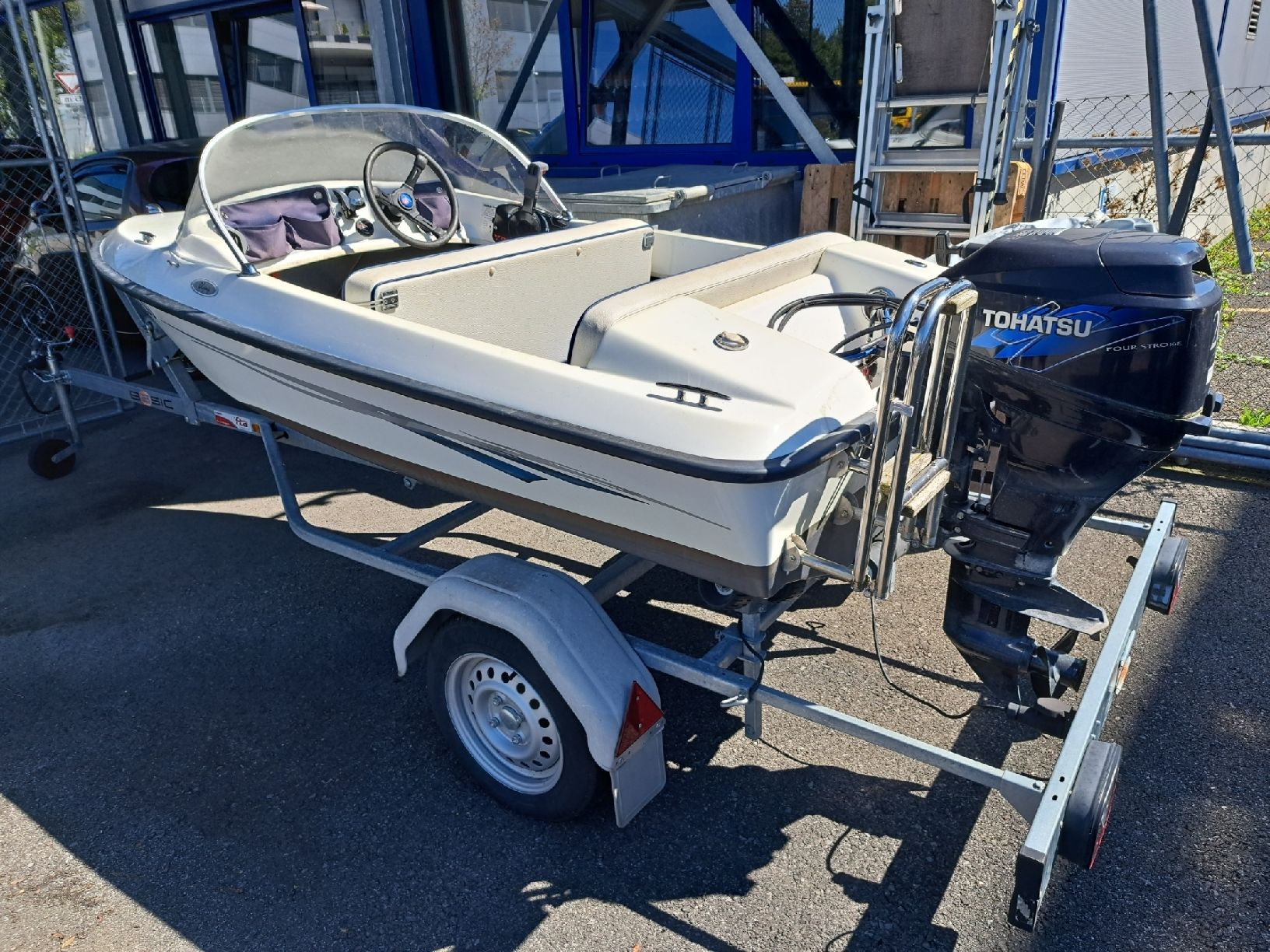 Hellwig Barche: Motorboot Hellwig / Olymp, Jg. 5.2011 – Usato da Thun venduto da Stegu82 5