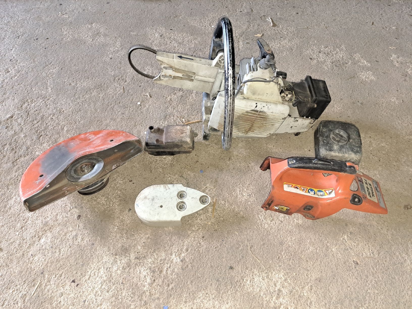 Stihl Toutes les machines: STIHL TS 400 Trennschleifer – Défectueux à Ricketwil (Winterthur) par Martin8406 2