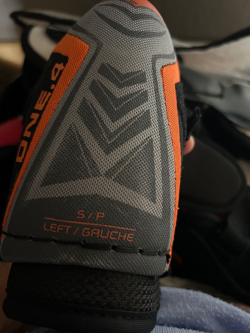 Protezioni & Imbottiture: Bauer Eishockey Ellbogenschoner ONE.4 Grösse S/P – Usato da Eschenbach SG venduto da eli33 1