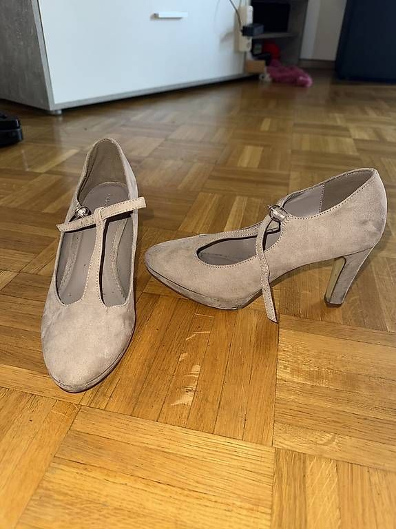 Scarpe da donna: Scarpe con tacco  – Usato da Pregassona venduto da sal_tp5h 4
