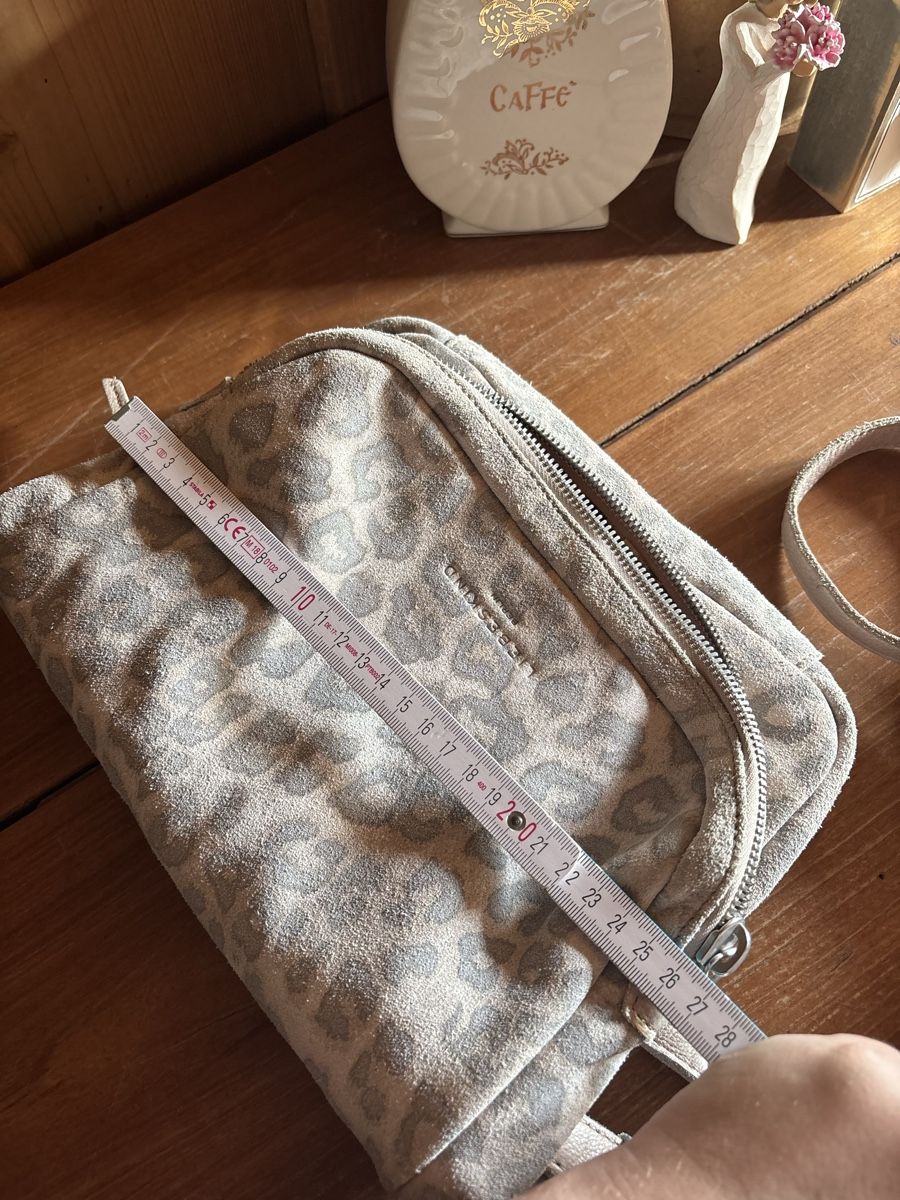 Liebeskind Borse da donna: Tasche mit Leo-Muster Liebeskind – Usato da Schlossrued venduto da sumoggu 4