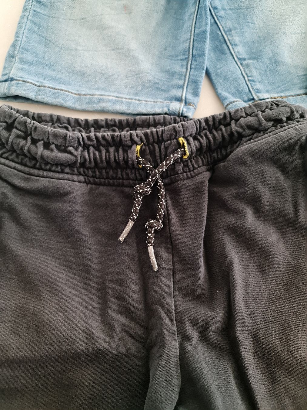 Lotti & Set di vestiti: 5 Jungen Shorts Gr. 122 Sommer – Usato da Bülach venduto da Rommar 5