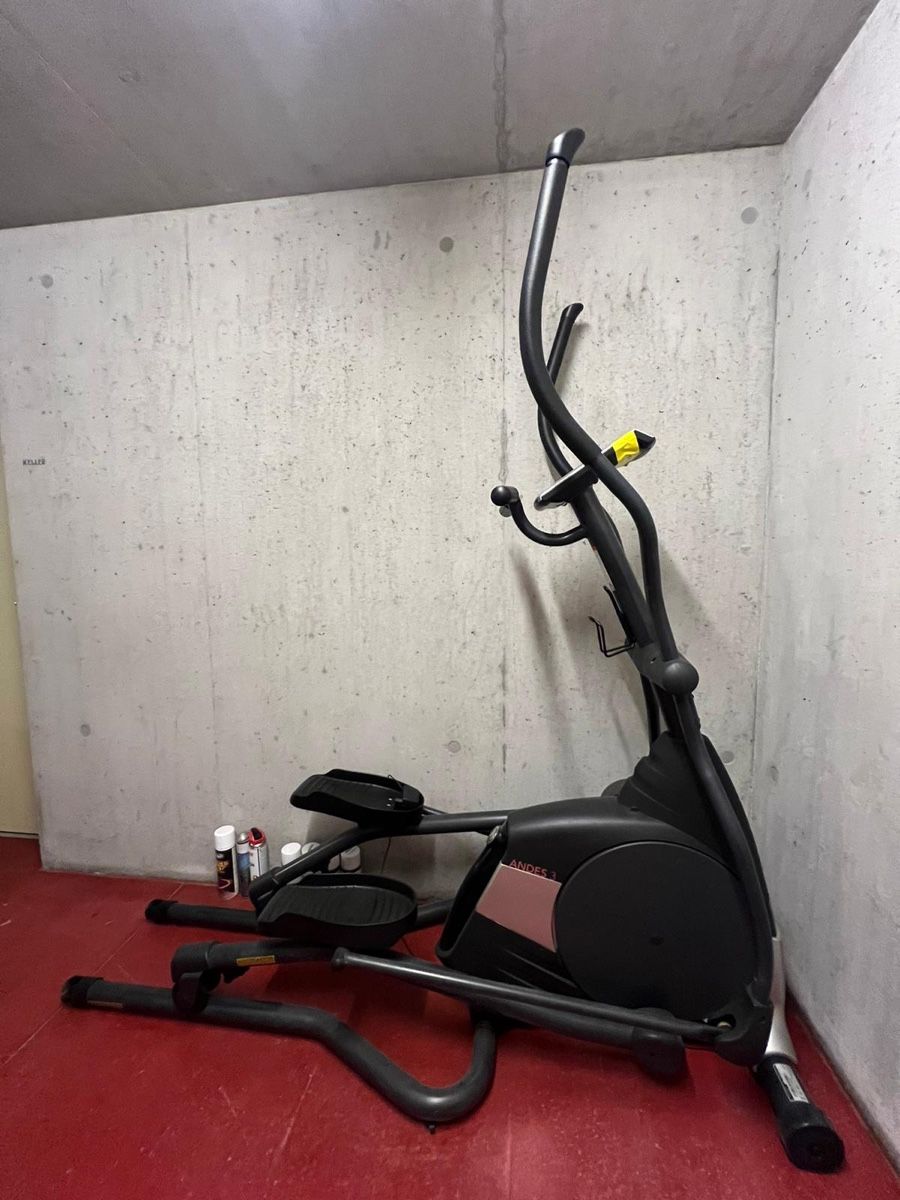 Horizon Vélos d'appartement: Crosstrainer Horizon Andes – D'occasion à Ausserferrera par thomaso78