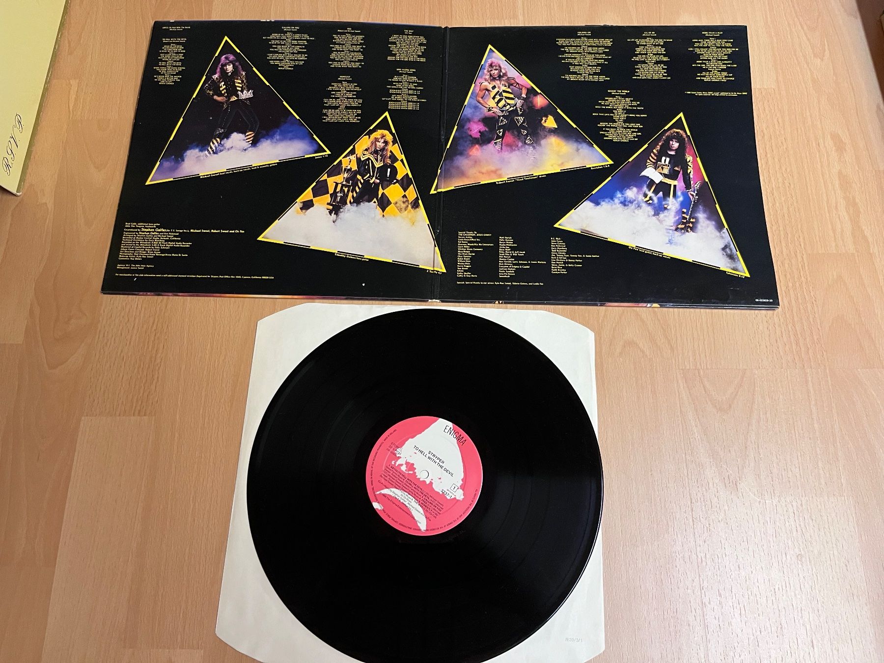 Vinyles: Stryper - To Hell with the Devil – D'occasion à Giebenach par Wurlitzer70 1