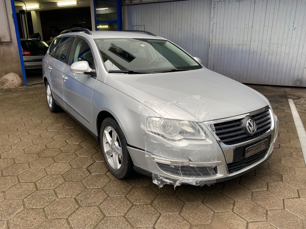 VW Passat 1.8TSI DSG mit Unfall ab 1.-