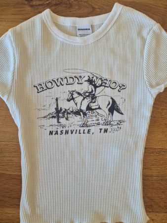 Bershka Shirt, Grösse XS, Motivdruck Nashville, Neu!
