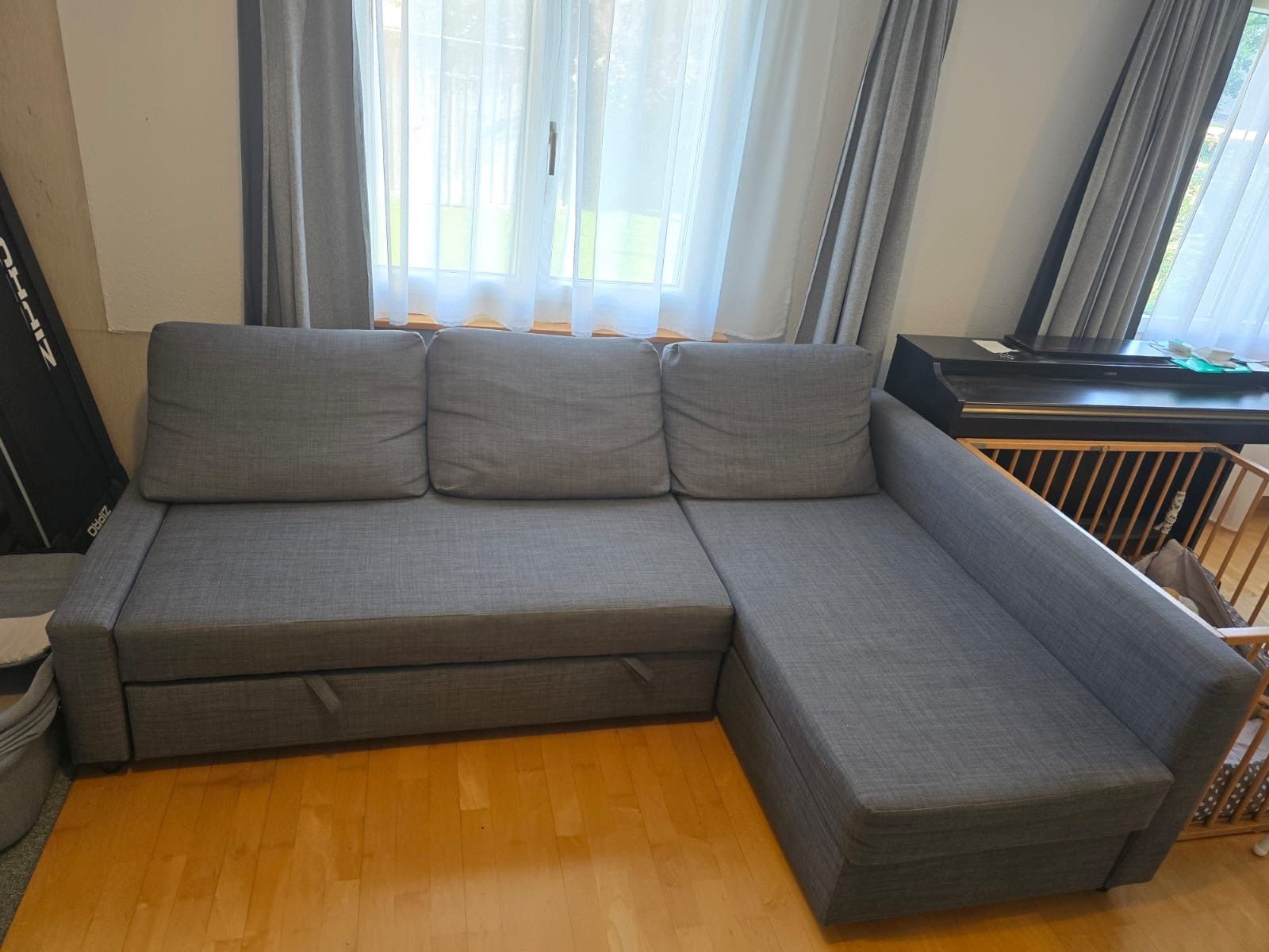 Ausziehbares Ikea Sofa mit Bettkasten (Gebraucht) in Henggart für CHF 101 – nur Abholung auf Ricardo kaufen