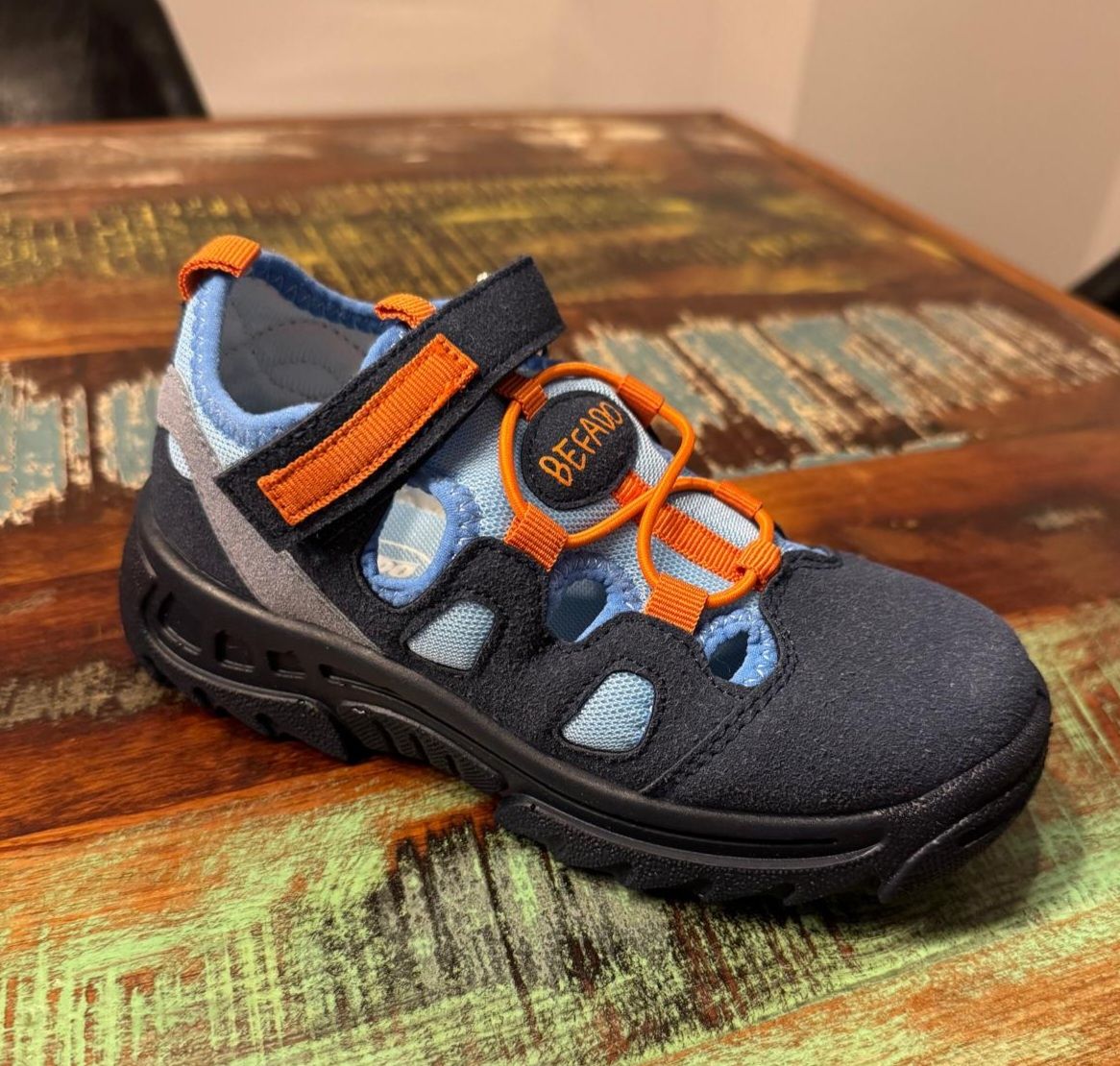 Scarpe per ragazzi: Trekkingsandale, Gr. 31, Neuwertig! – Nuovo e nell'imballaggio originale da Flumenthal venduto da SecondLove_CH 1