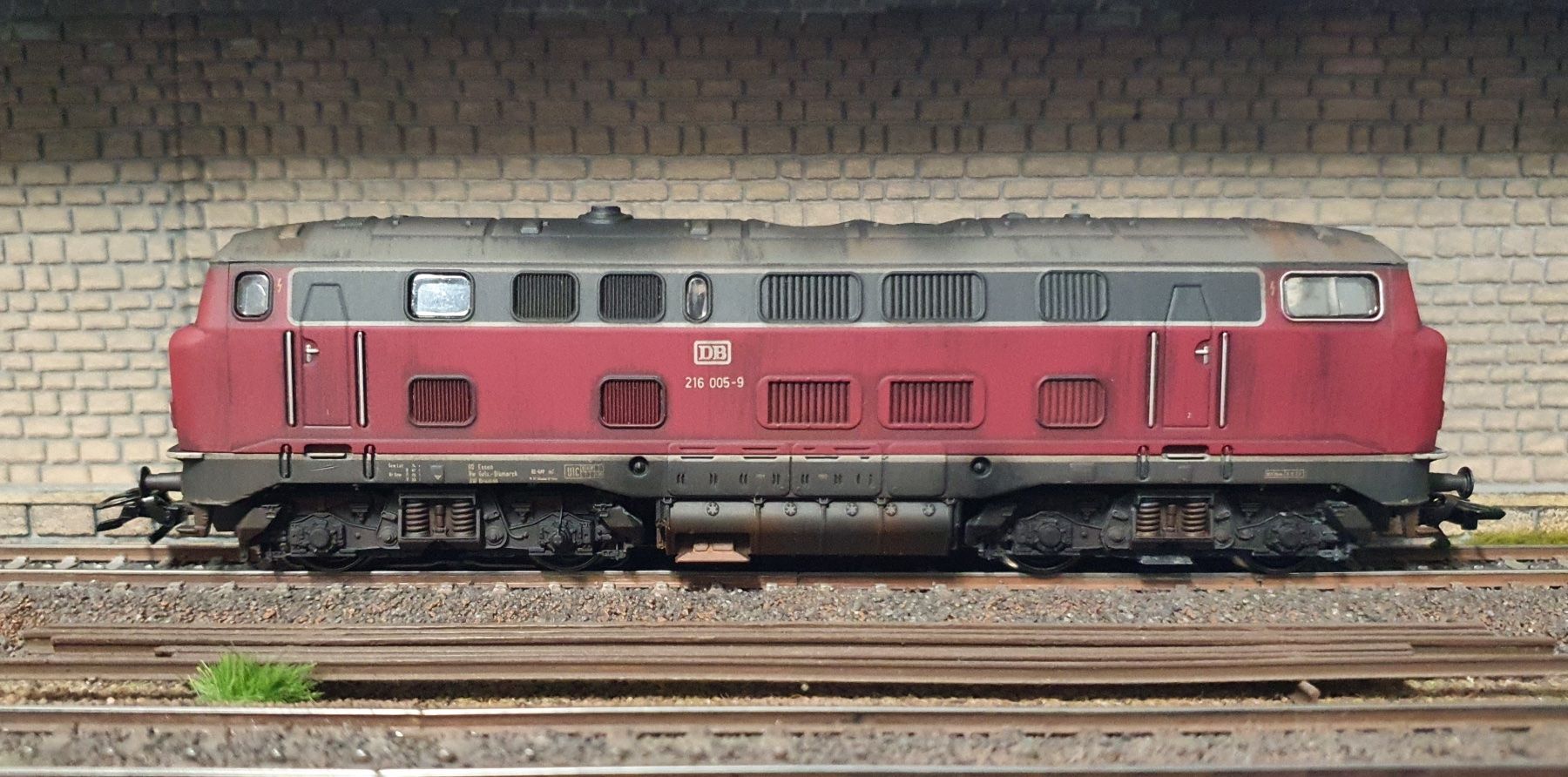Märklin Modellini di ferrovie: BR 216 LOLLO, DB, MARKLIN 3679, DIGITAL + PATINE – Usato da Loveresse venduto da FIFILOULOU 1