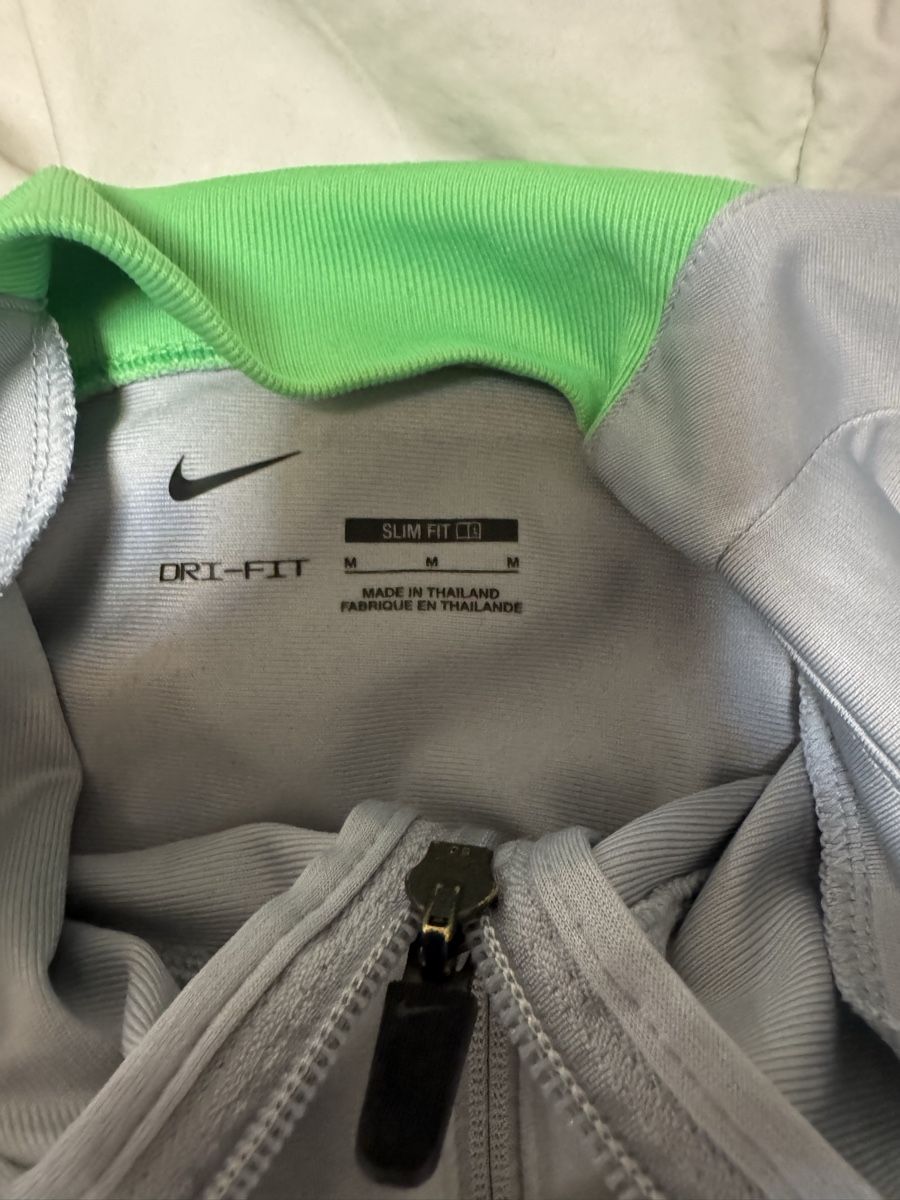 Giacche: Nike LFC Trainingsjacke Grau Slim Fit M – Usato da Hergiswil NW venduto da wert721 3