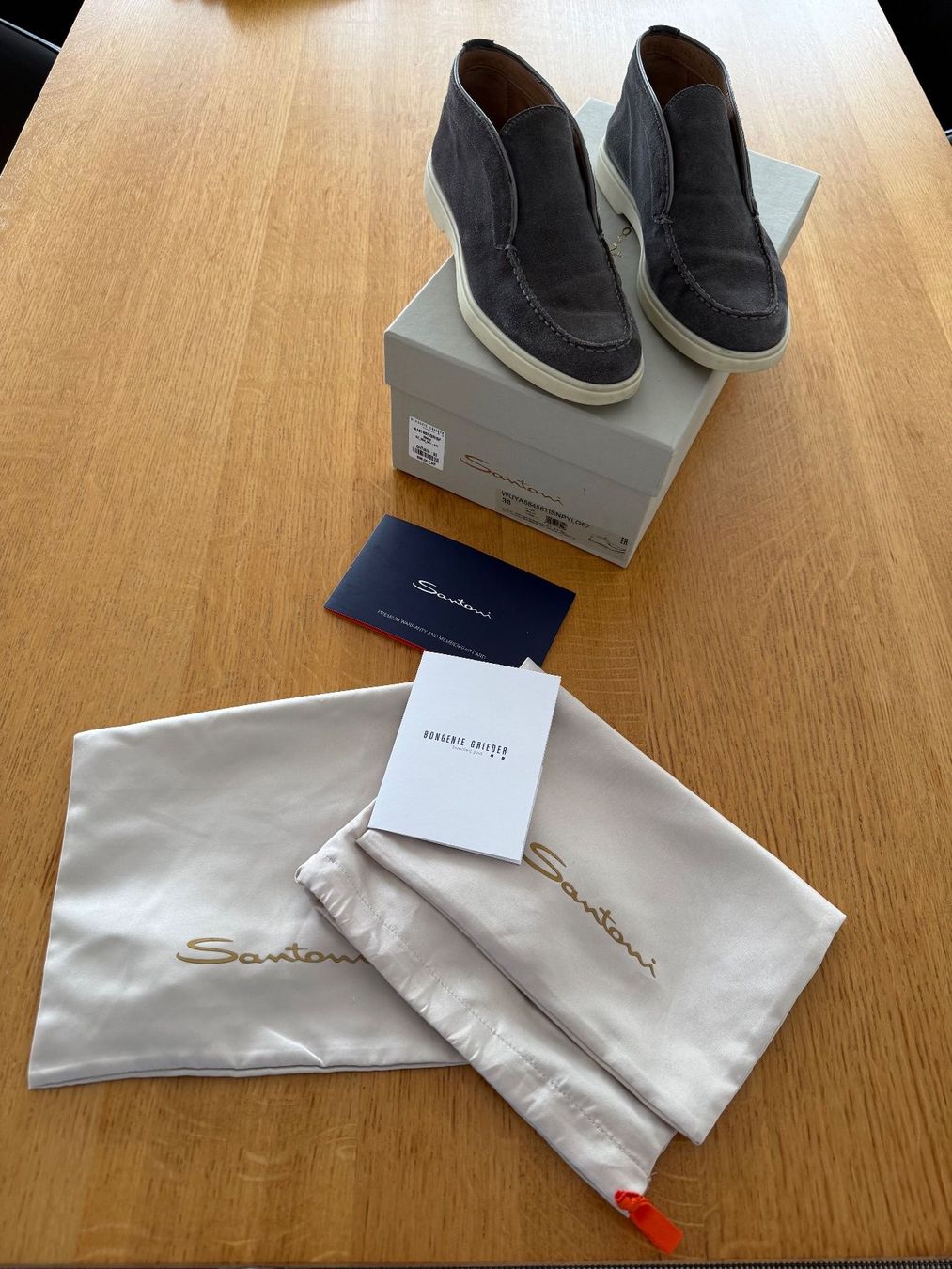Santoni Scarpe da donna: Santoni Loafers in grau Grösse 36 – Usato da Wermatswil venduto da Pmoerikofer