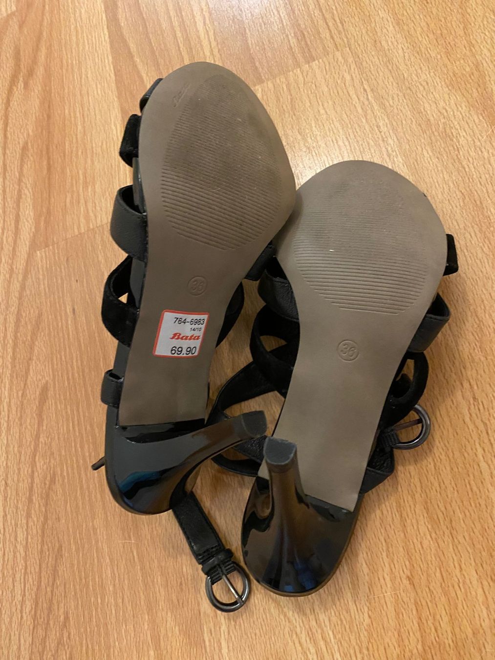 Scarpe da donna: Schwarze Bata High Heels Sandalen, Gr. 36 – Nuovo (secondo la descrizione) da Uster venduto da faandrei 3