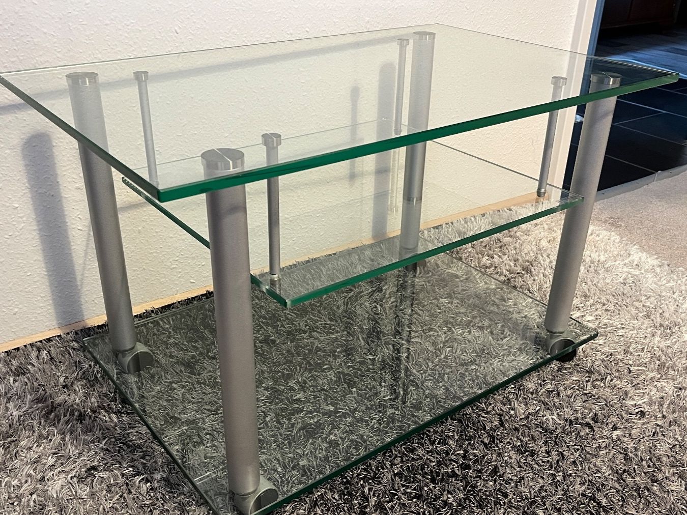Mobili TV: Tv Glastisch auf Rollen – Usato da Pratteln venduto da Zen200
