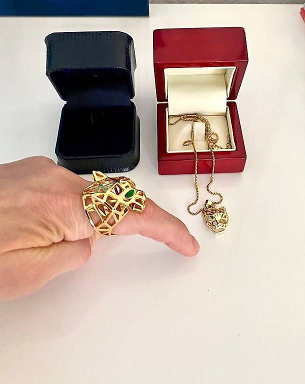 Ciondoli: Pantere ring e ciondolo con catena – Usato da Lugano venduto da dir_5287 4
